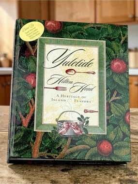 Yuletide on Hilton Head Cookbook 1999 Lowcountry SC Recipes Spiral Hardcover